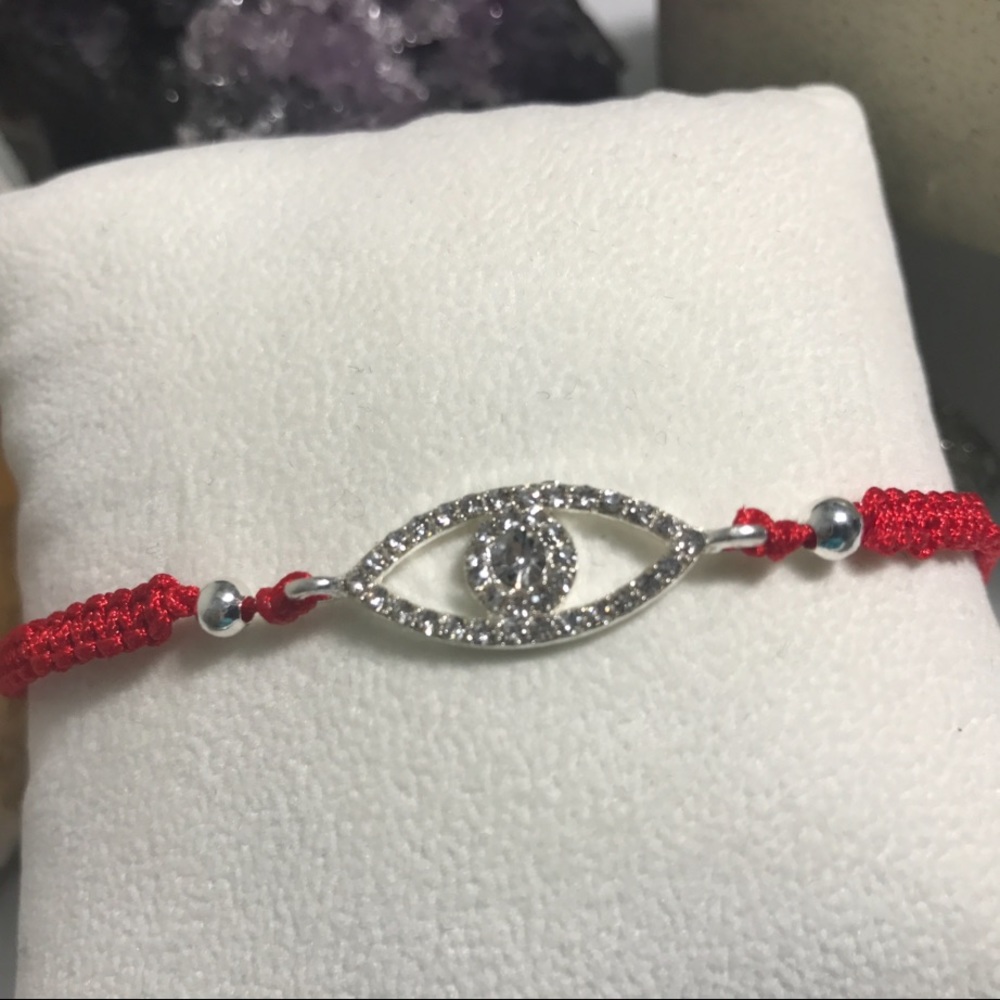 Macramé Evil Eye Bracelet